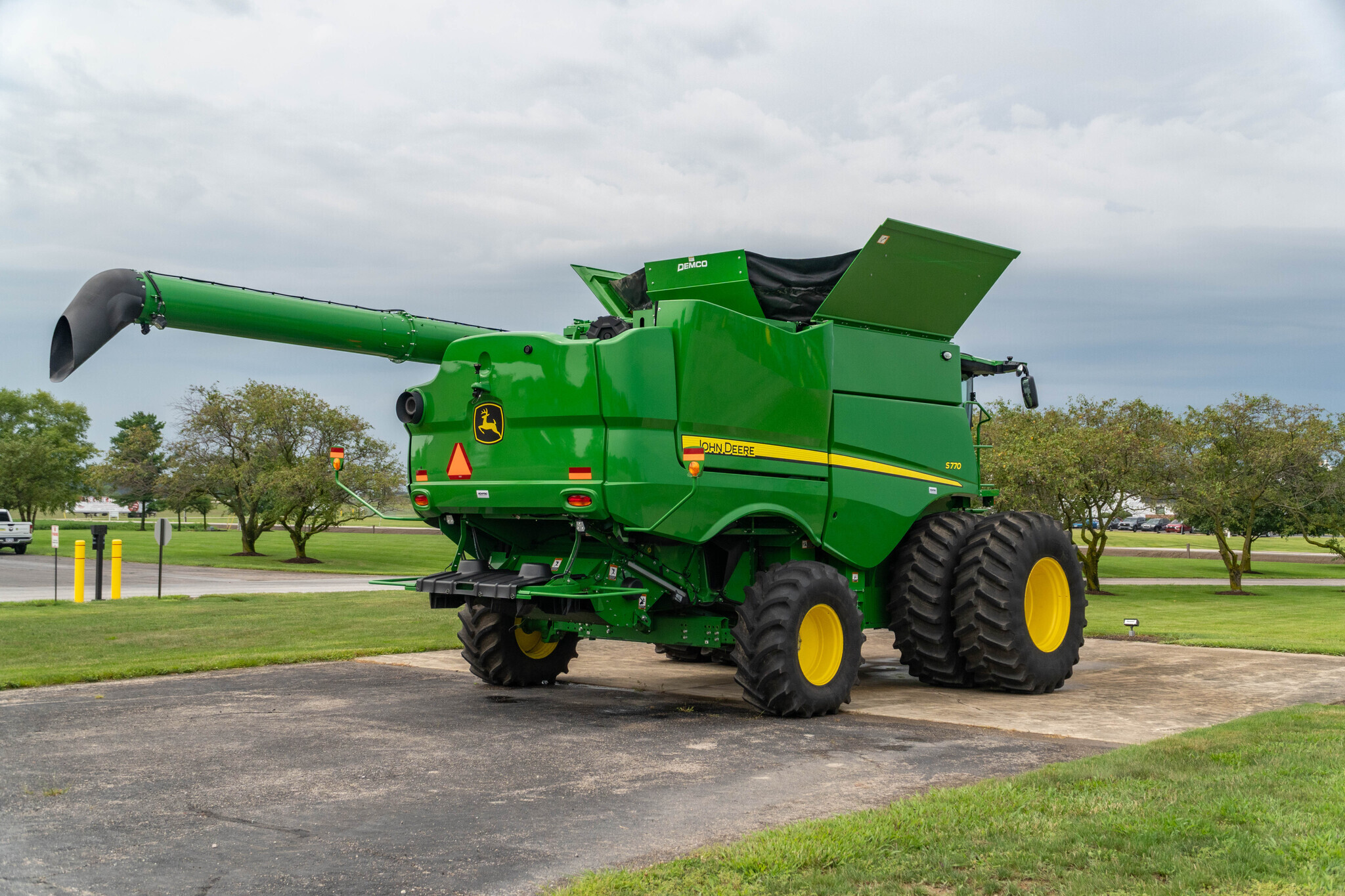 2023 John Deere S770 Combine