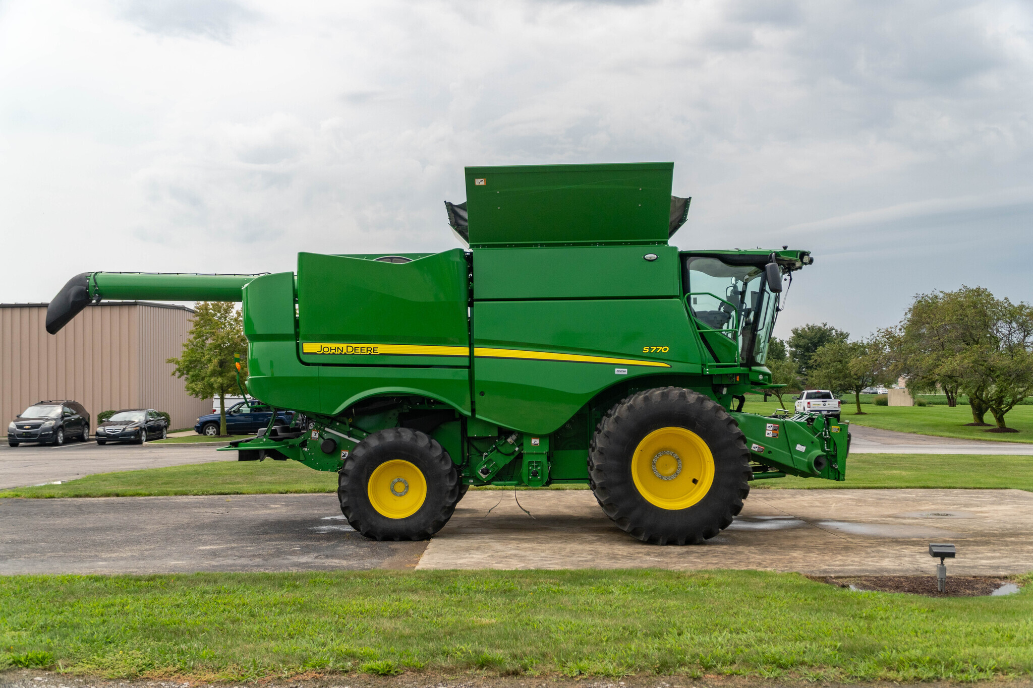 2023 John Deere S770 Combine
