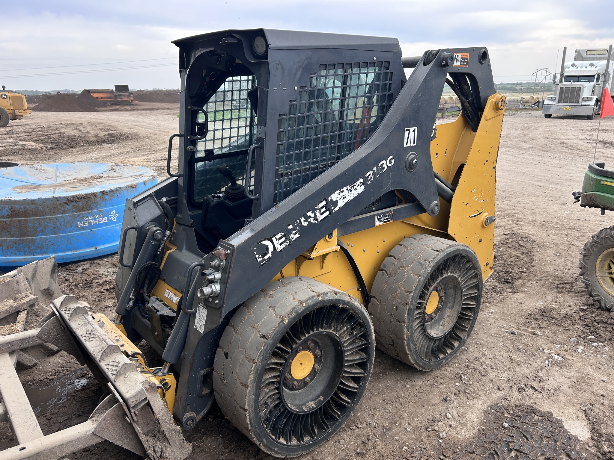 2024 Deere 318G Skid Steer
