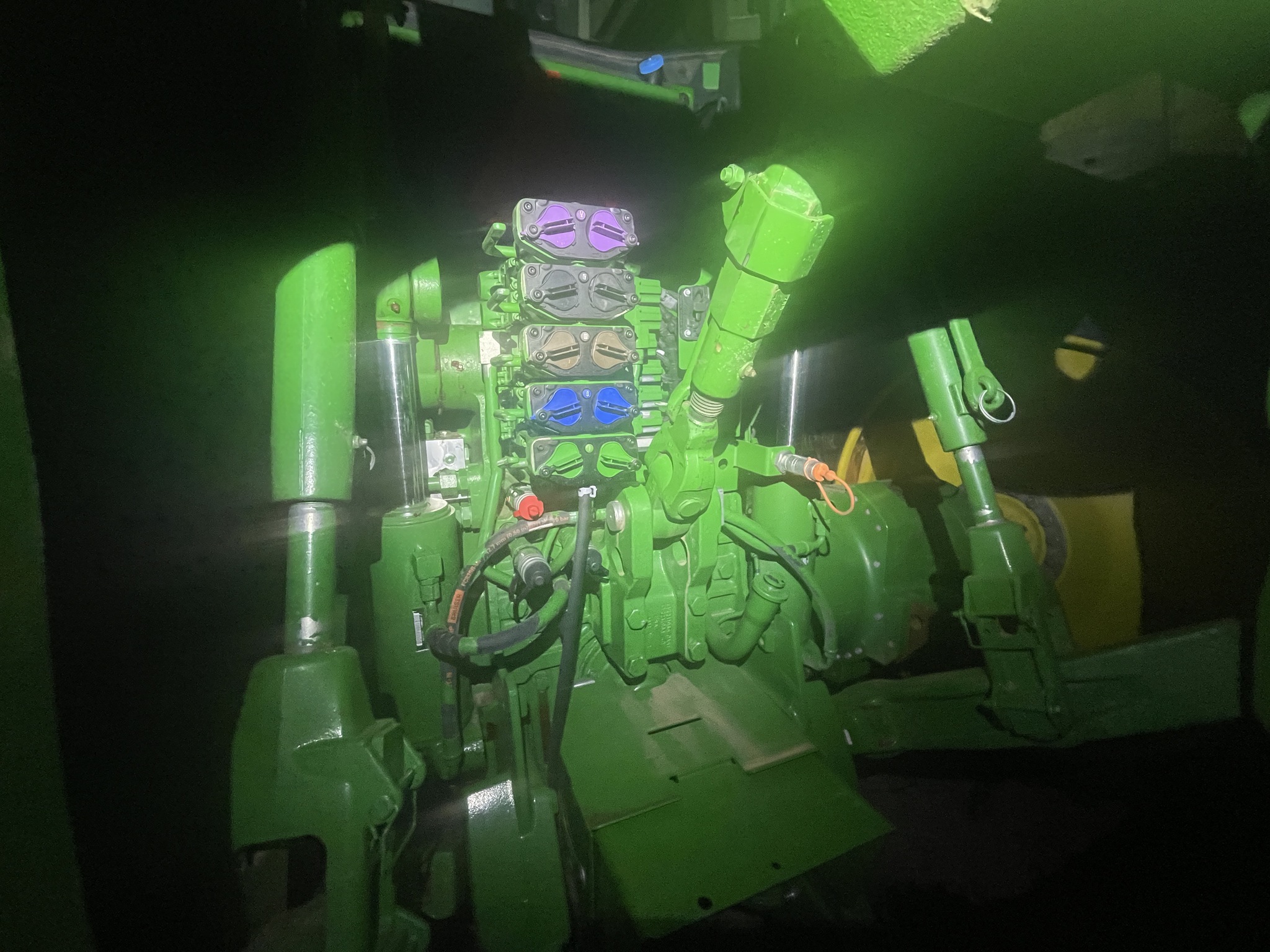 2021 John Deere 8RT 370 Tractor