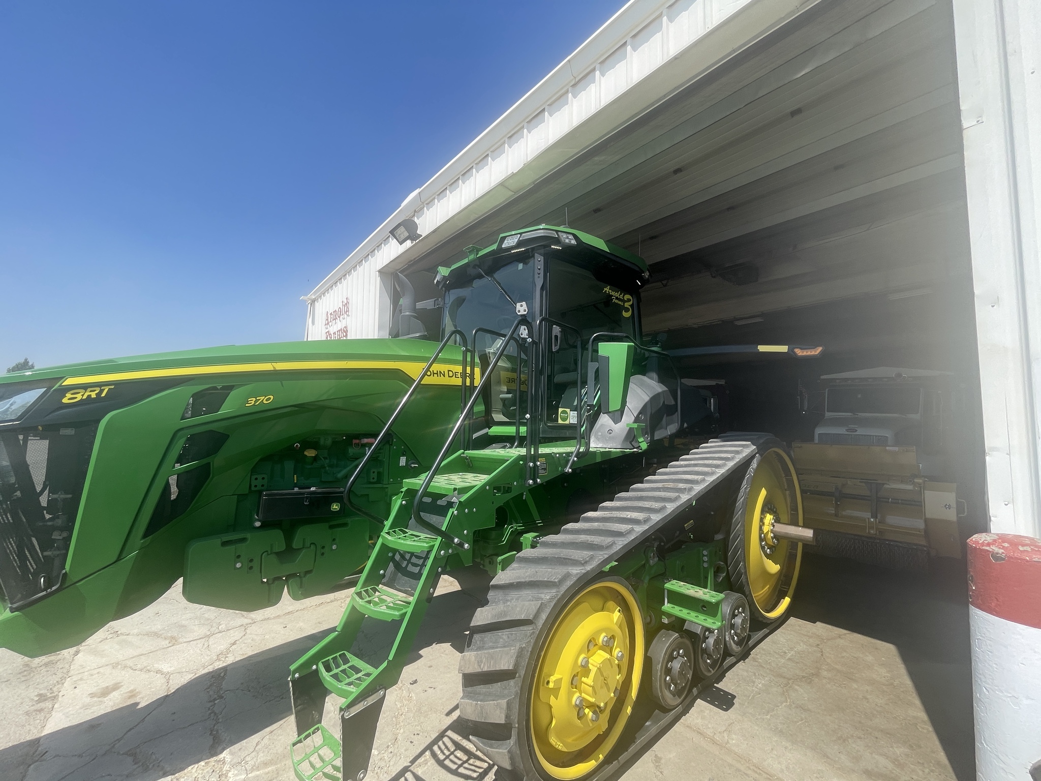 2021 John Deere 8RT 370 Tractor