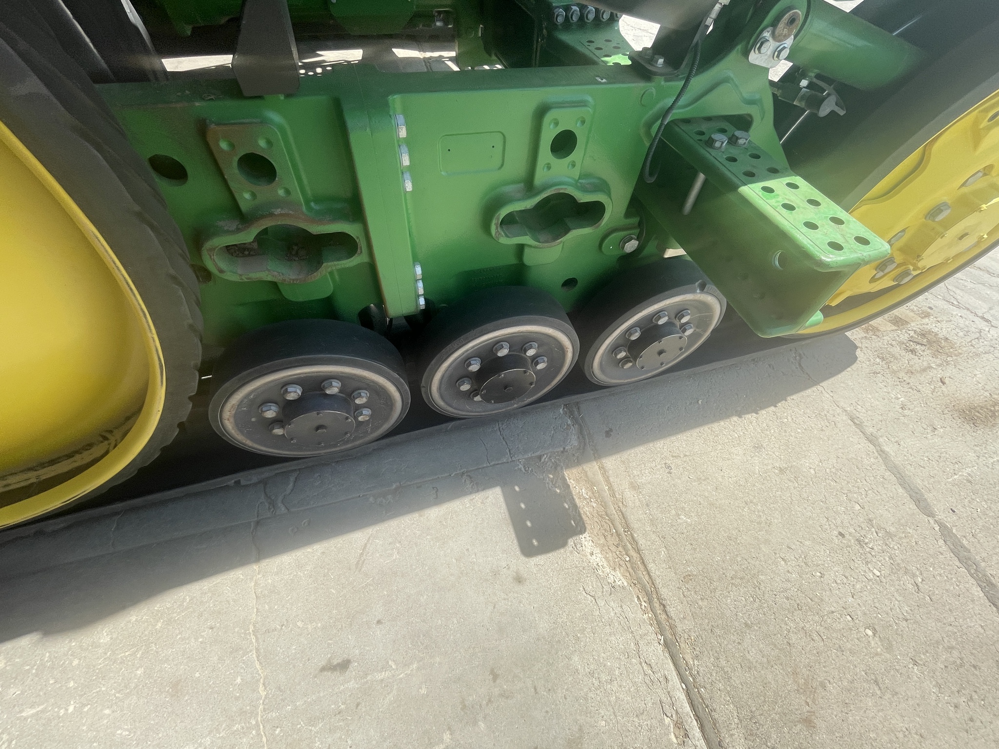 2021 John Deere 8RT 370 Tractor