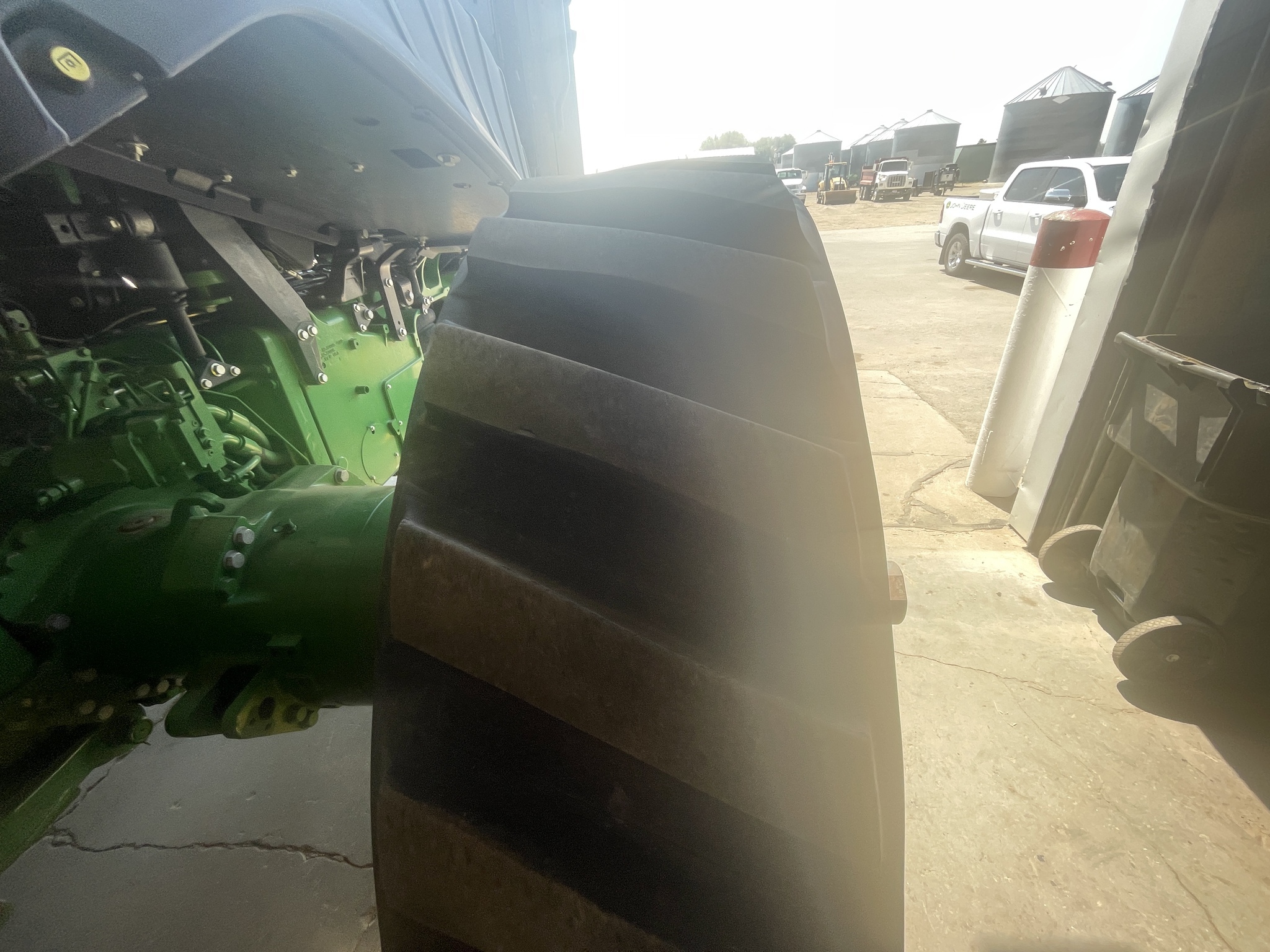 2021 John Deere 8RT 370 Tractor