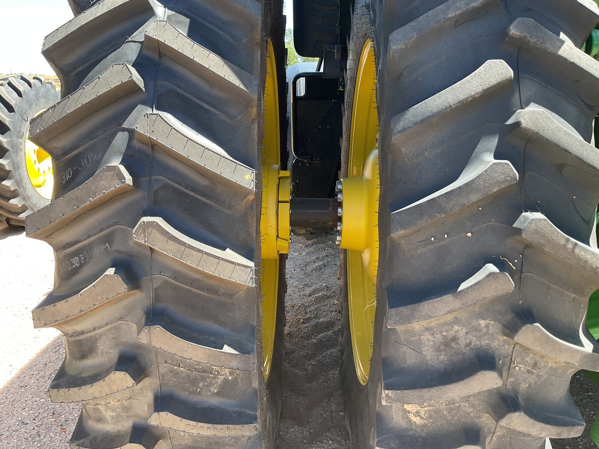 2024 John Deere 8R 280 Tractor