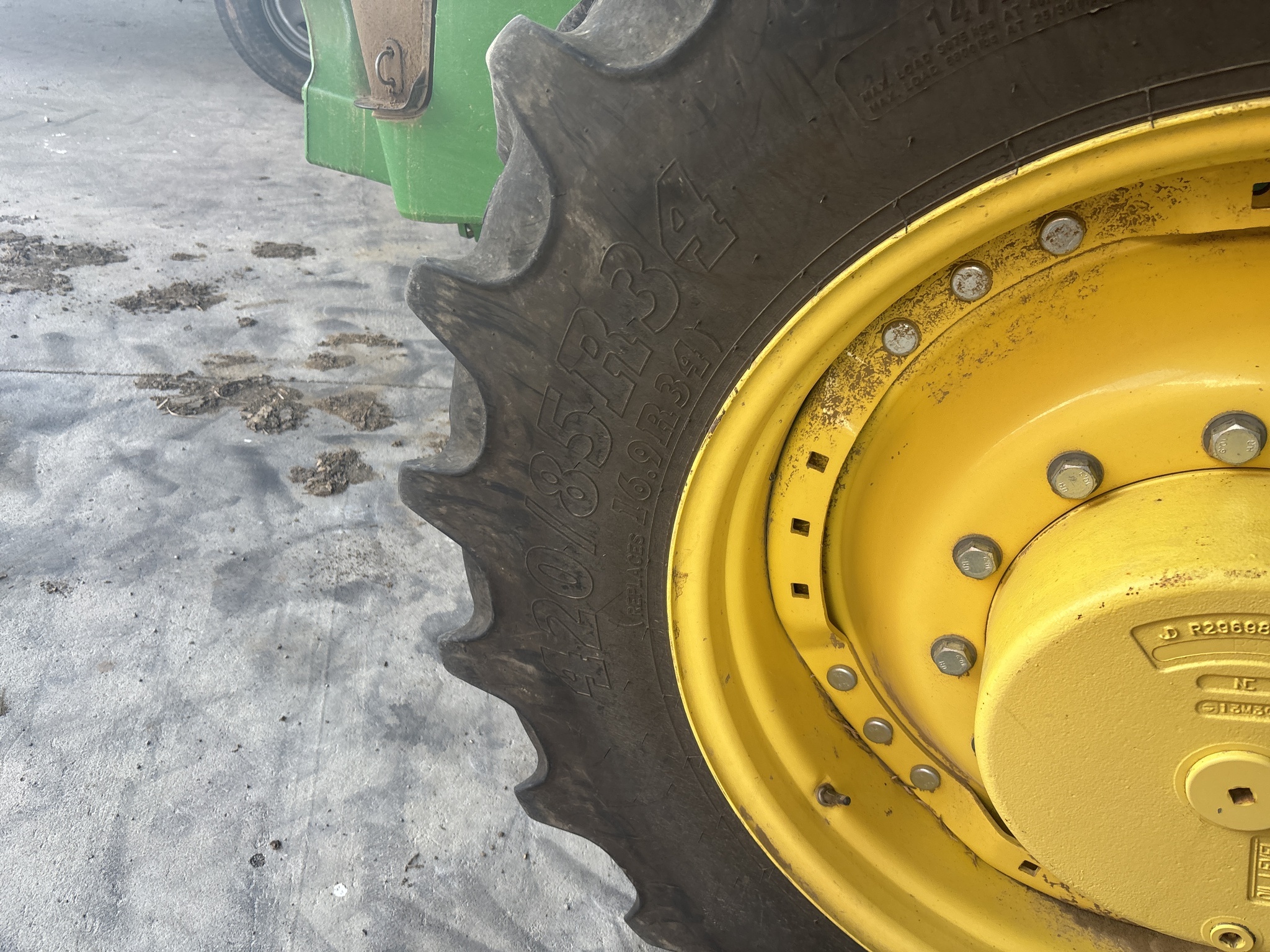 2014 John Deere 8310R Tractor