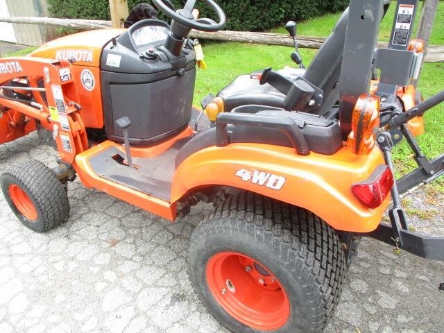  Kubota BX1880 Tractor