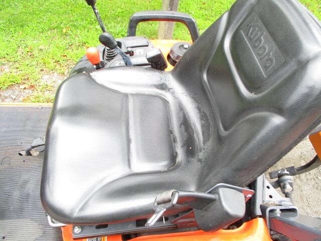  Kubota BX1880 Tractor