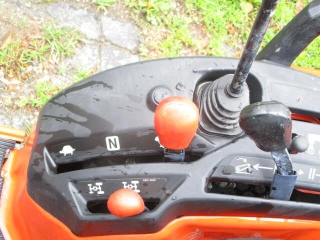  Kubota BX1880 Tractor