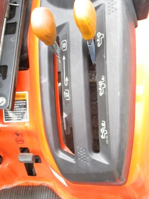  Kubota BX1880 Tractor