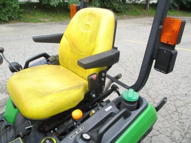 2018 John Deere 1025R Tractor