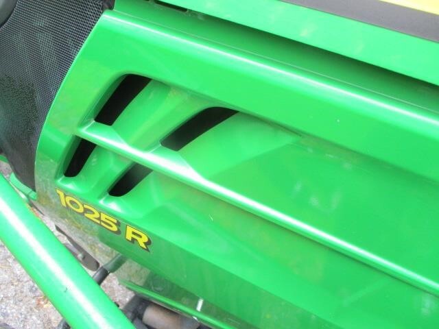 2018 John Deere 1025R Tractor