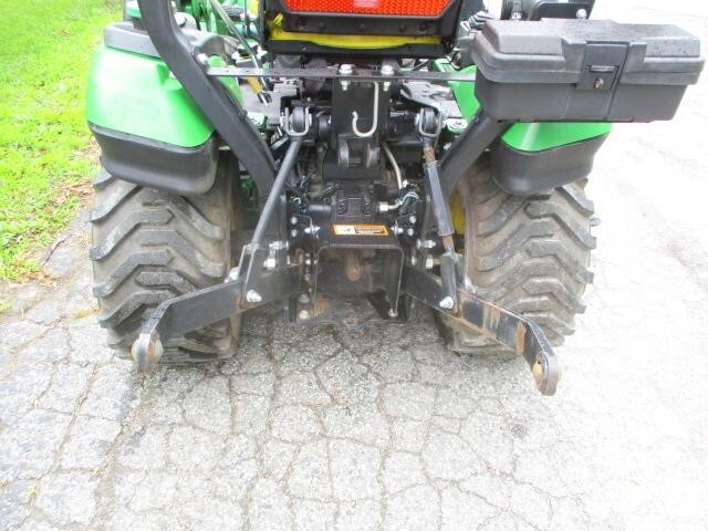 2018 John Deere 1025R Tractor