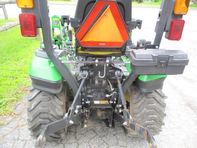 2018 John Deere 1025R Tractor