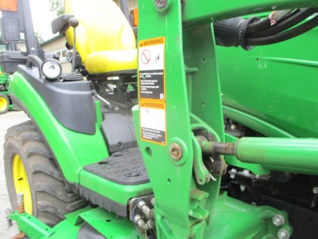 2018 John Deere 1025R Tractor