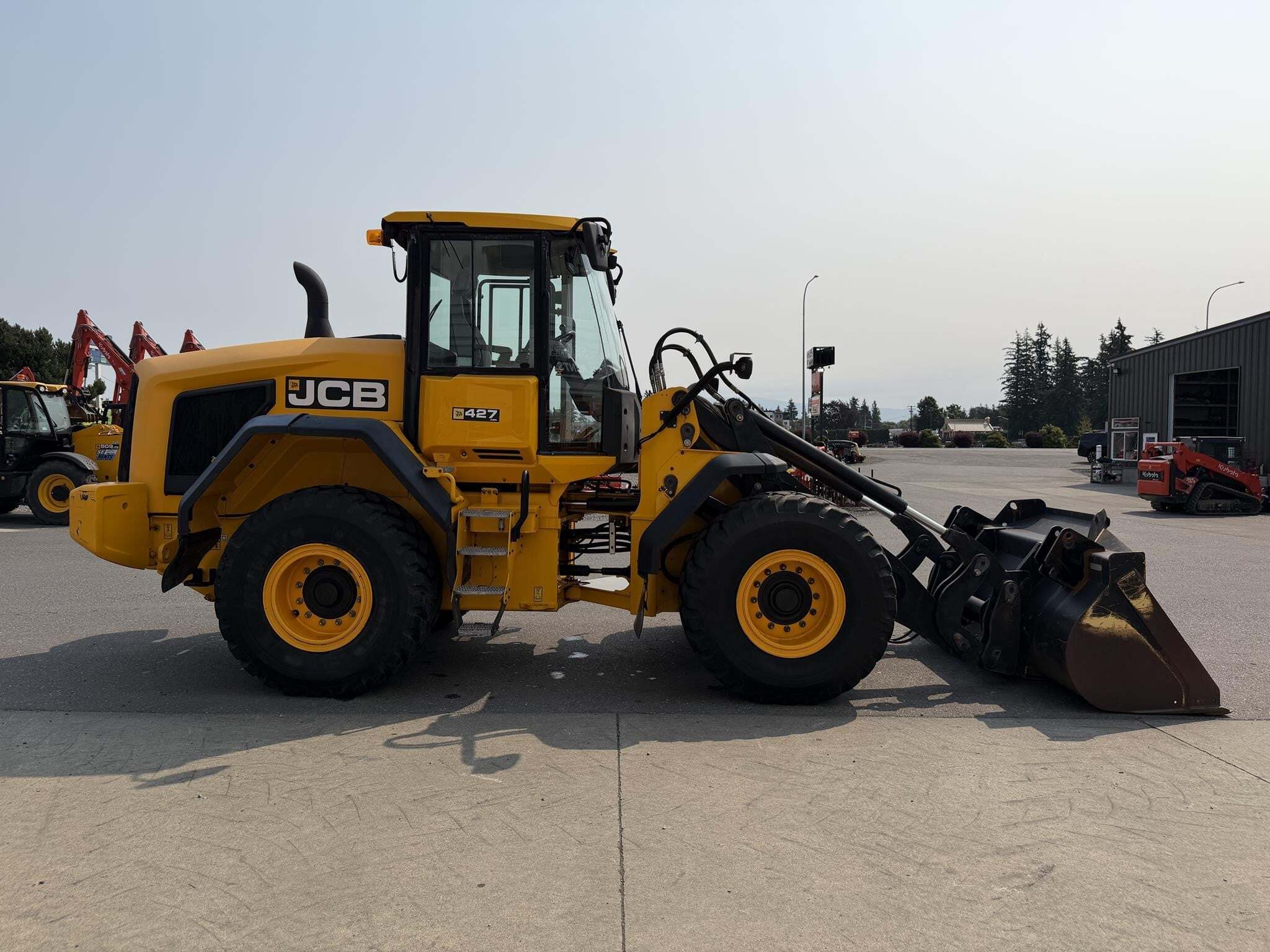 2018 JCB 427 AGRI Wheel Loader