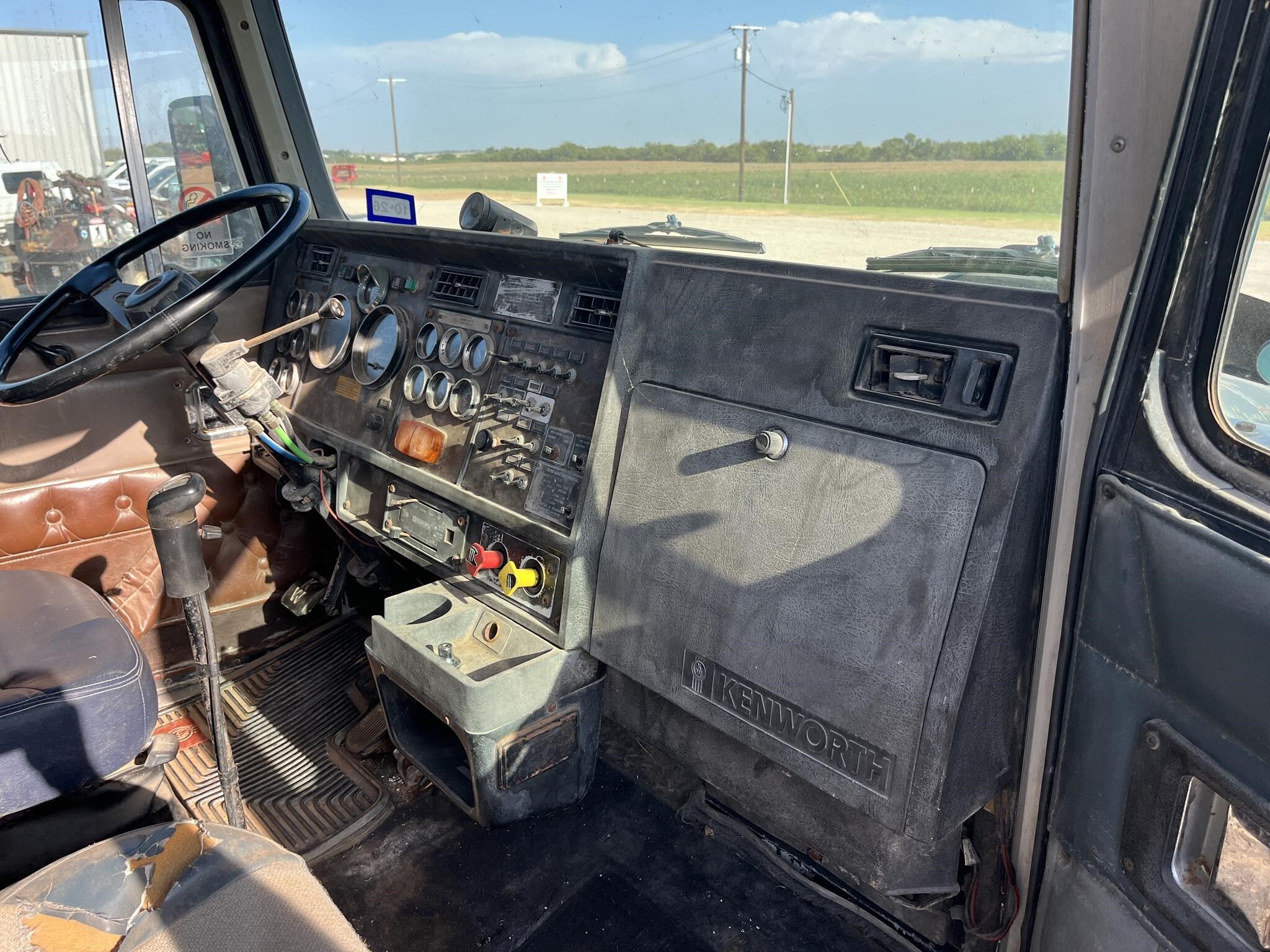 1995 Kenworth T600 Semi Trucks/Trailer