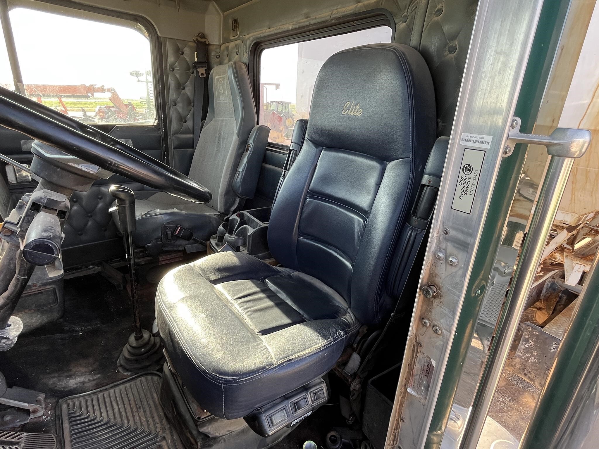 1995 Kenworth T600 Semi Trucks/Trailer