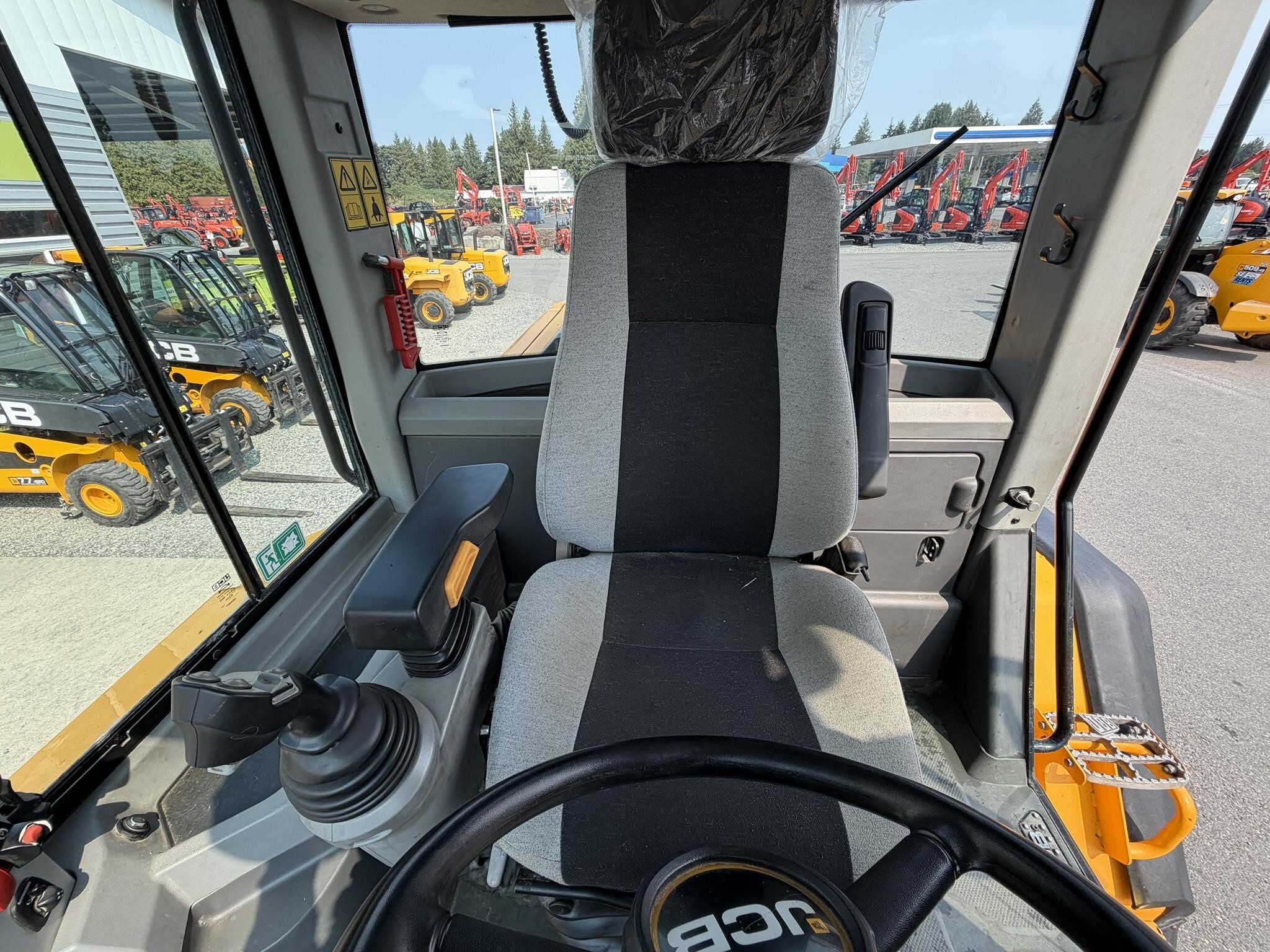 2018 JCB 427 AGRI Wheel Loader