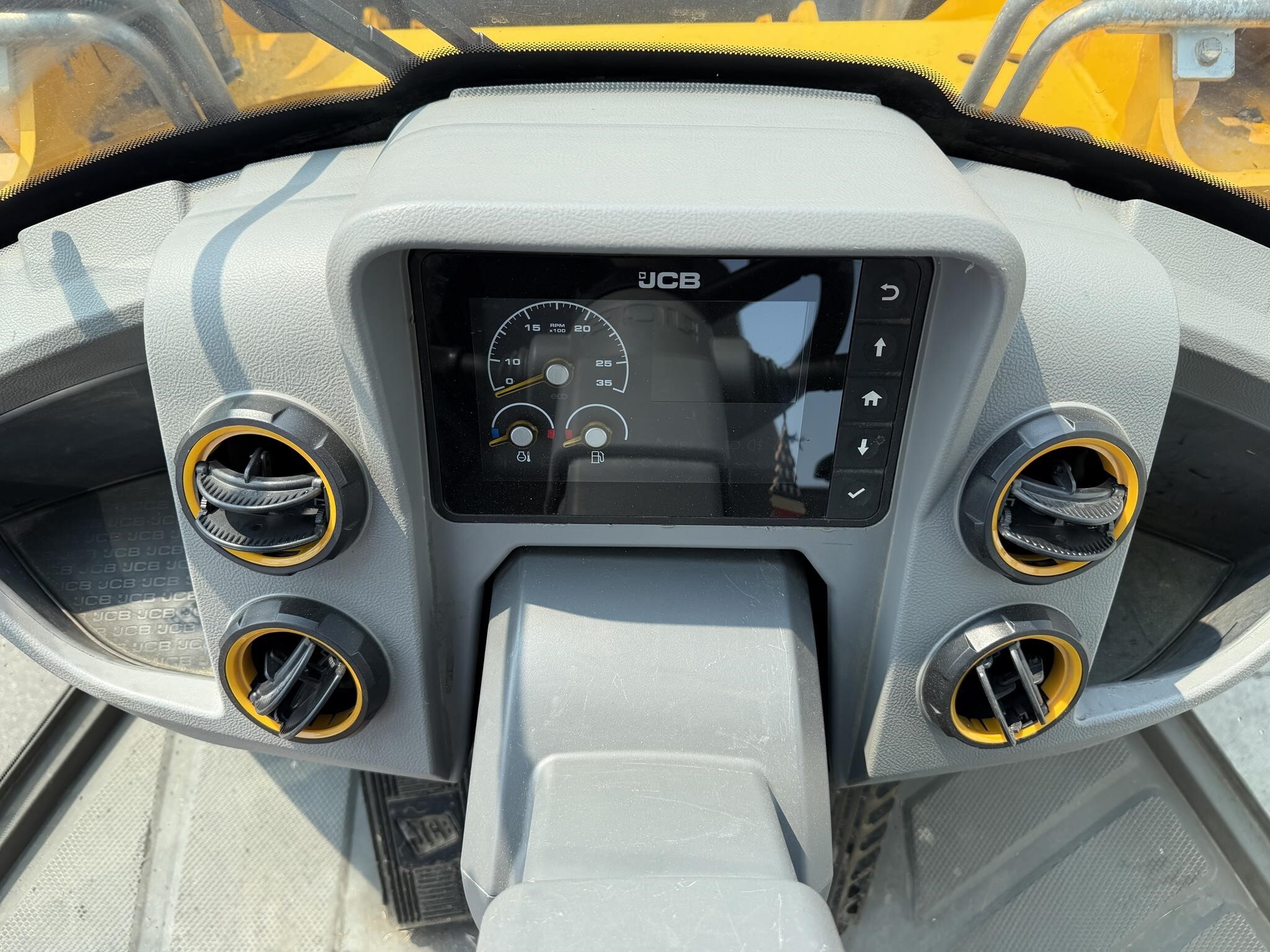 2018 JCB 427 AGRI Wheel Loader