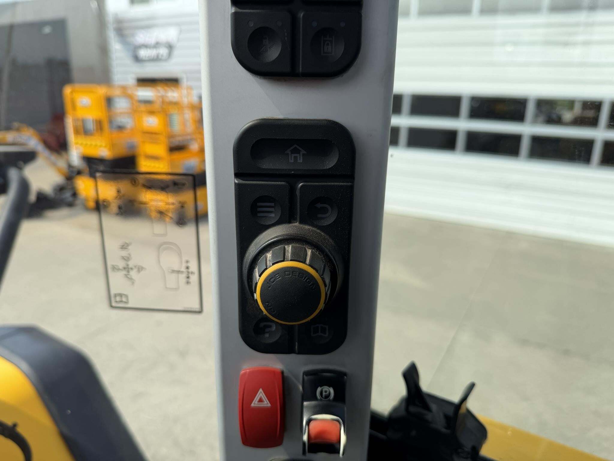 2018 JCB 427 AGRI Wheel Loader