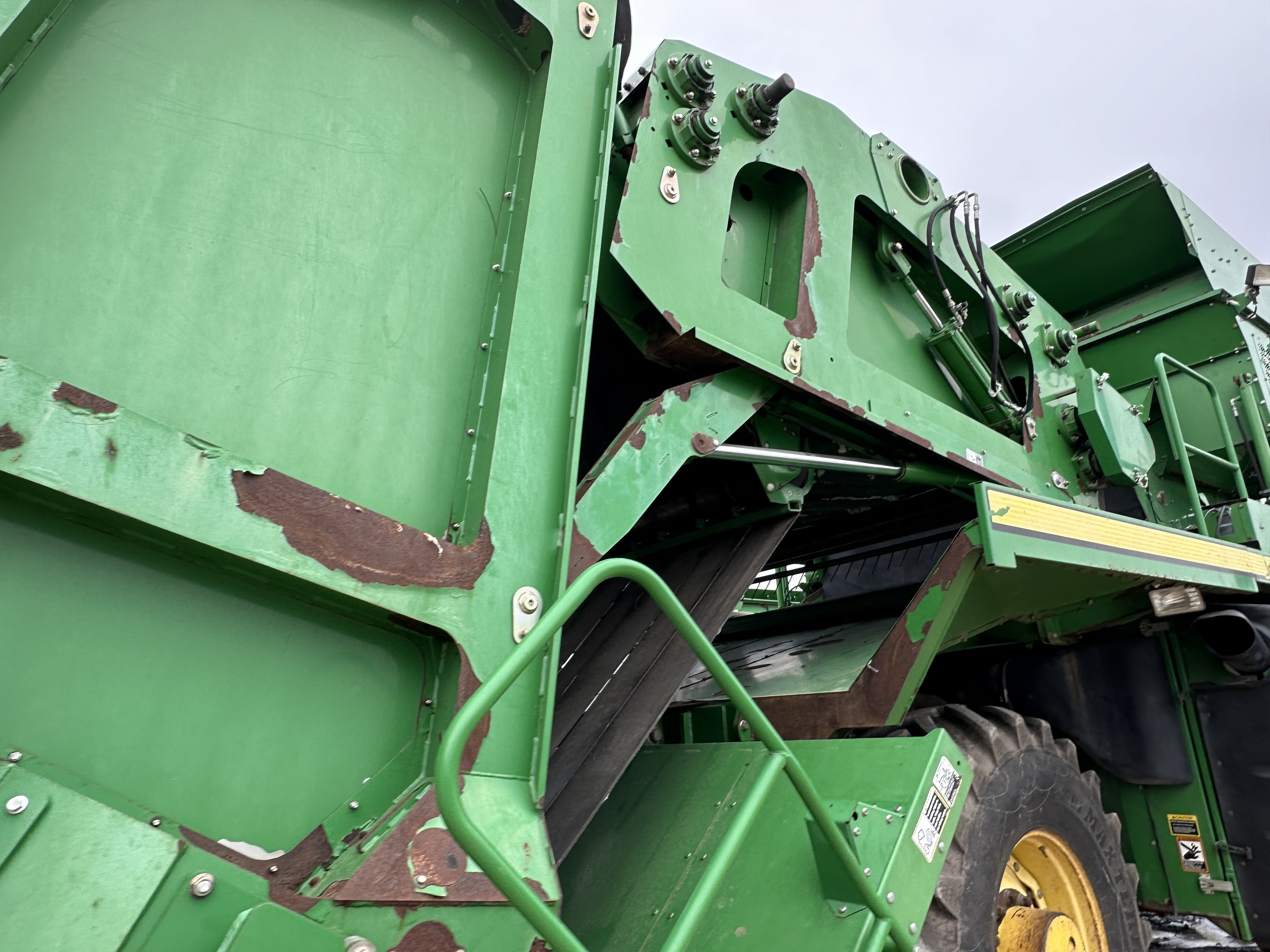 2011 John Deere 7760 Cotton Equipment