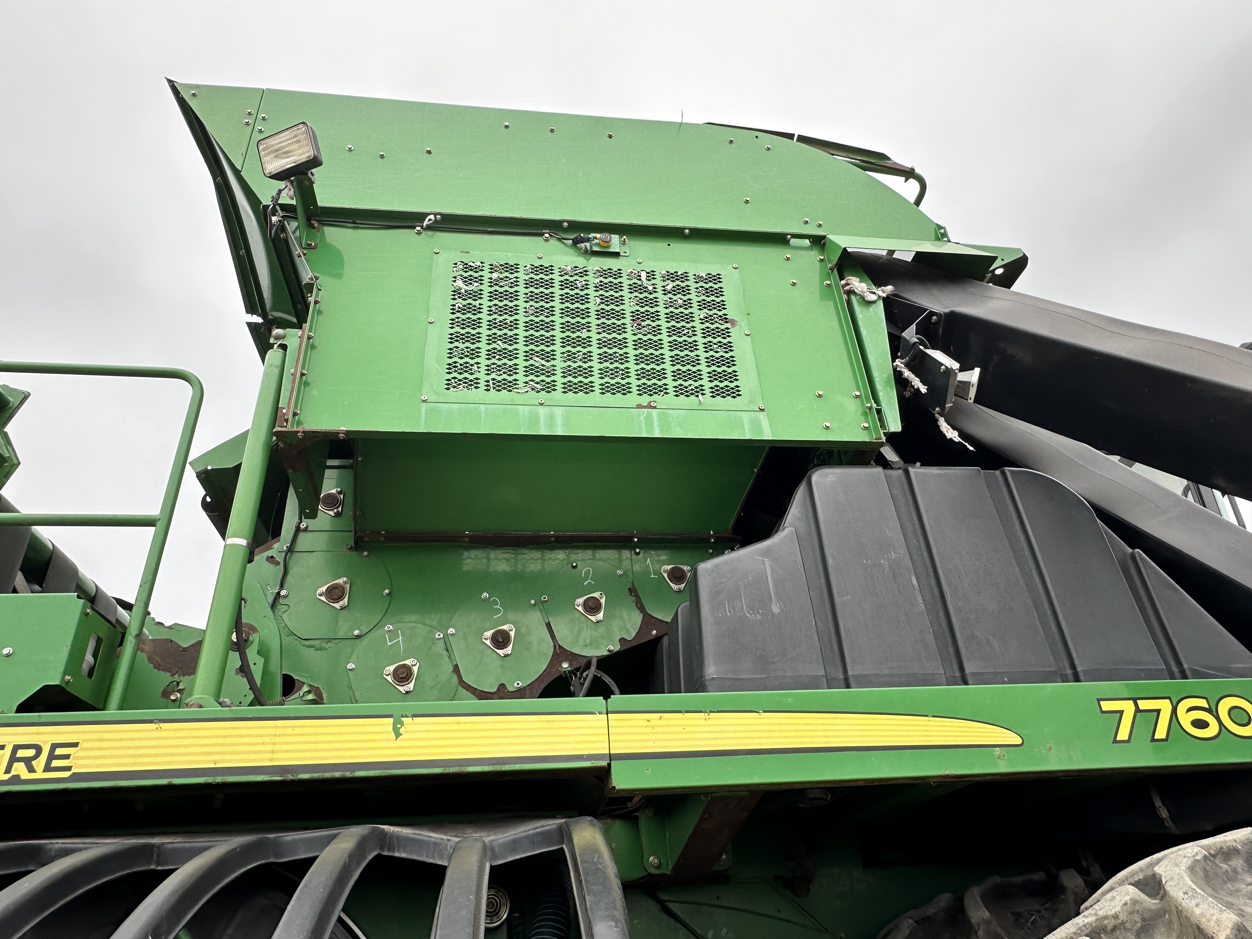2011 John Deere 7760 Cotton Equipment