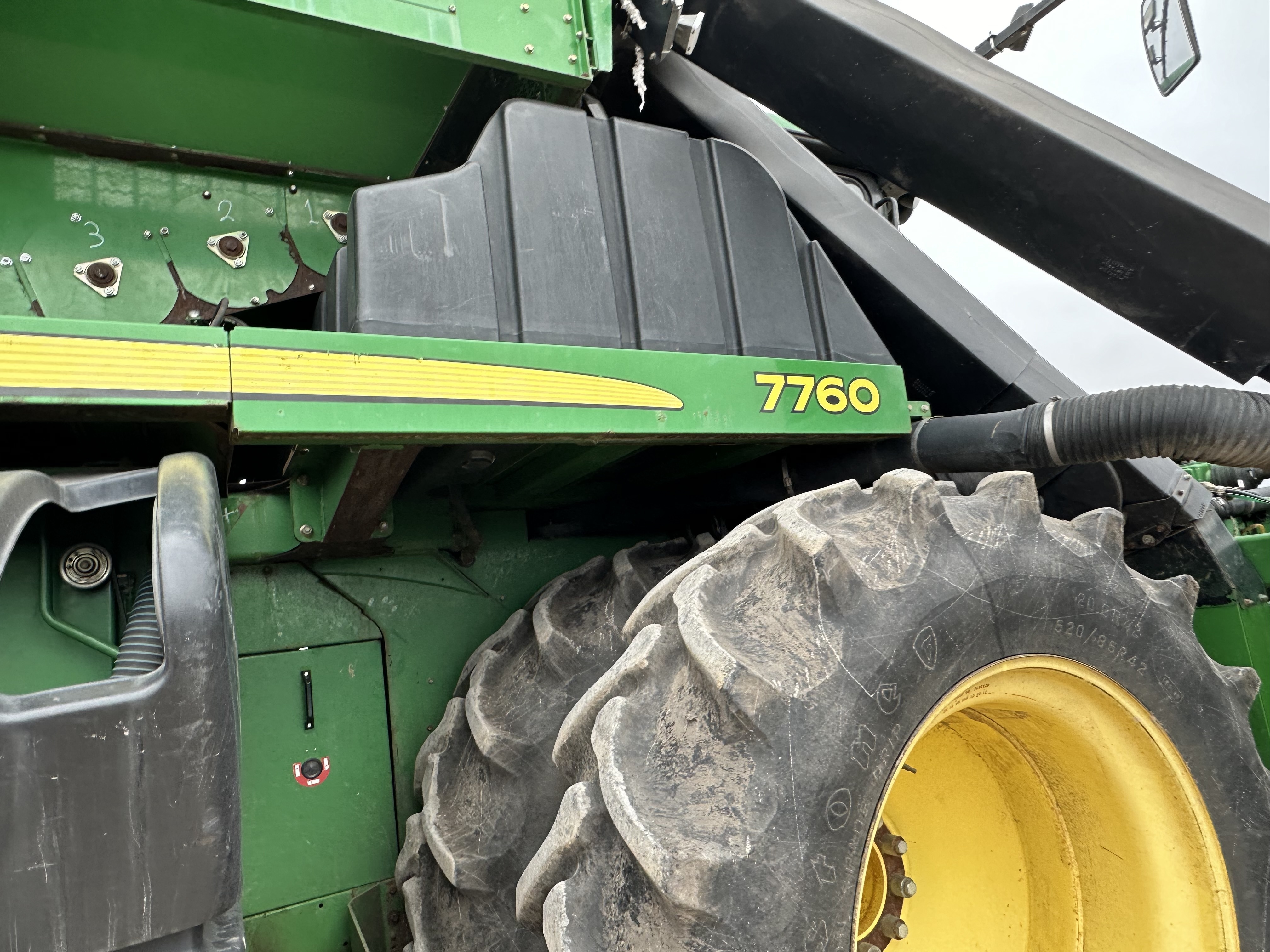2011 John Deere 7760 Cotton Equipment