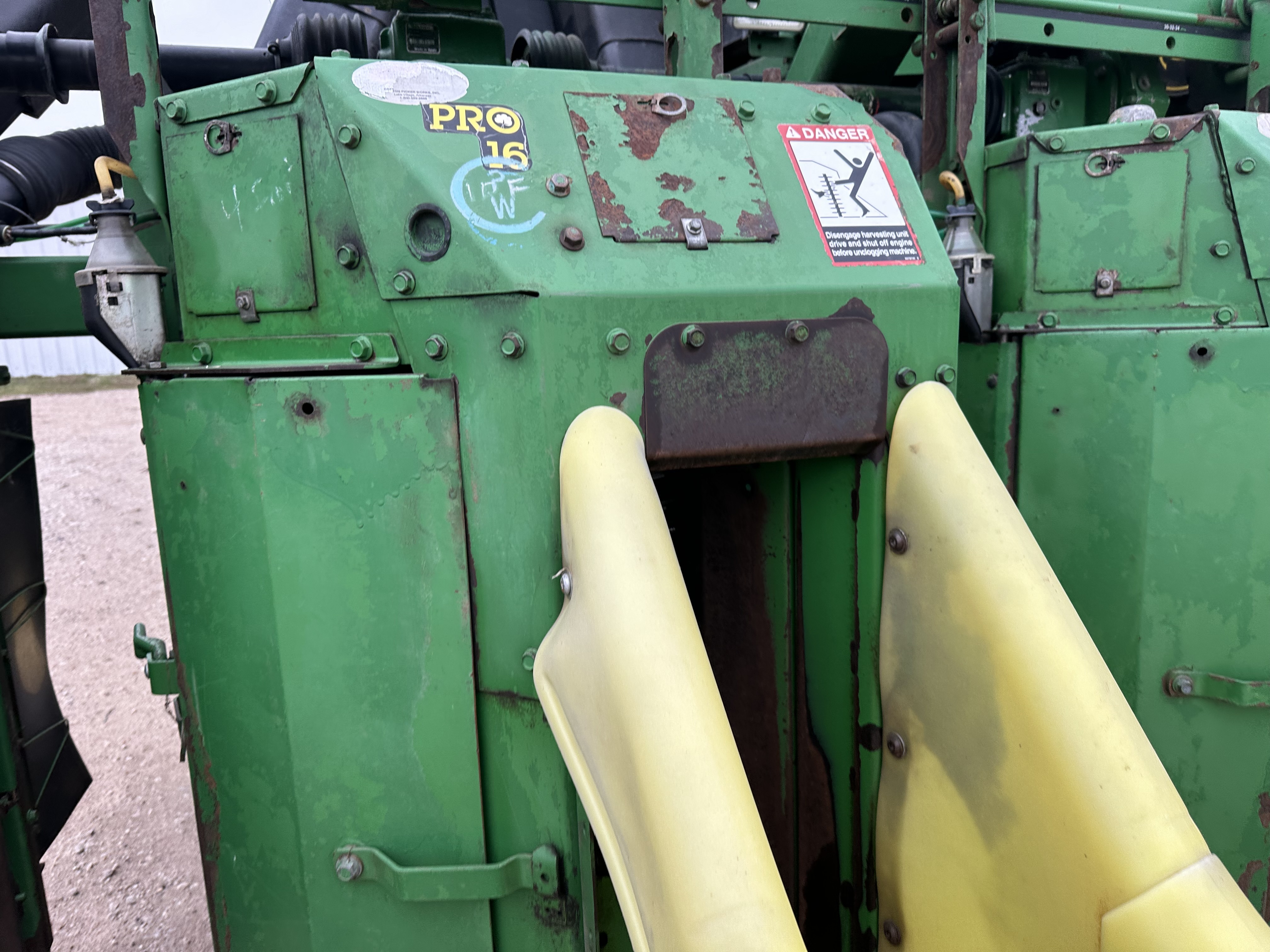 2011 John Deere 7760 Cotton Equipment