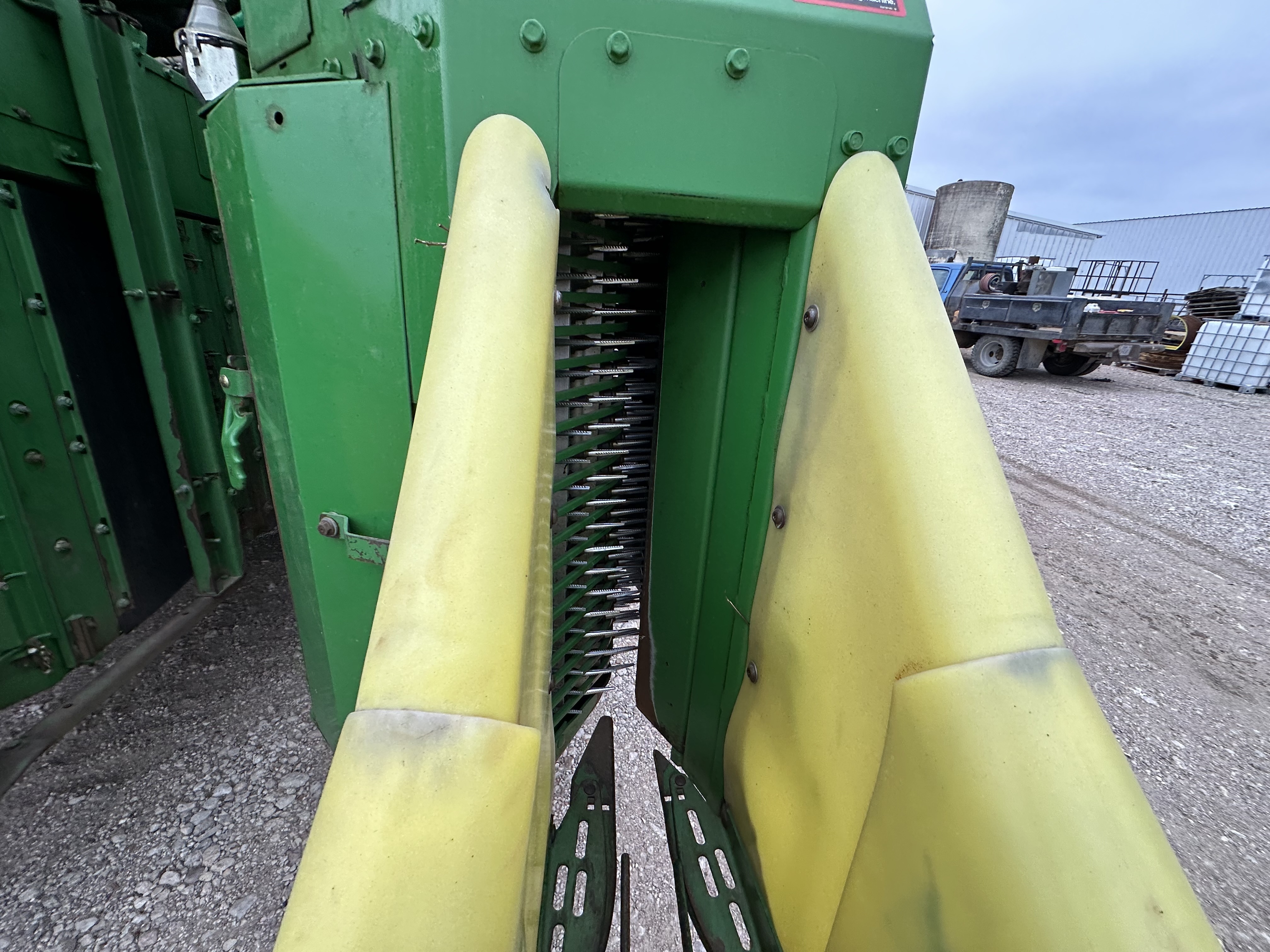 2011 John Deere 7760 Cotton Equipment