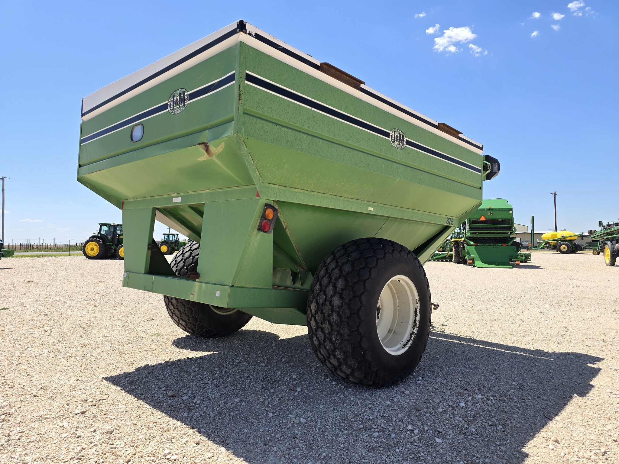 2000 J&M 875-16 Grain Cart
