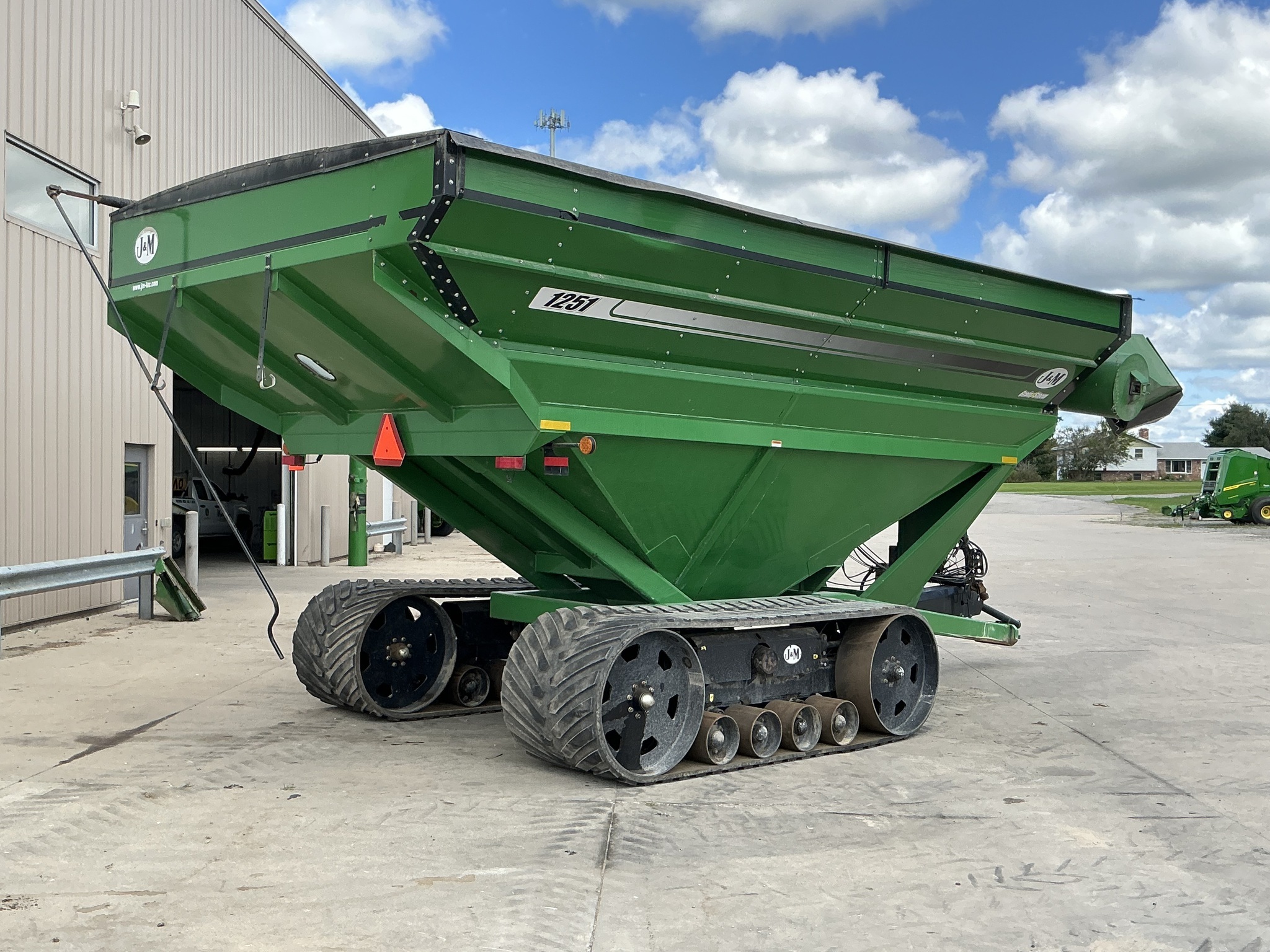 2014 J&M 1251-22 Grain Cart