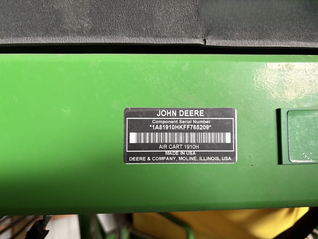 2016 John Deere 1890 Air Seeder