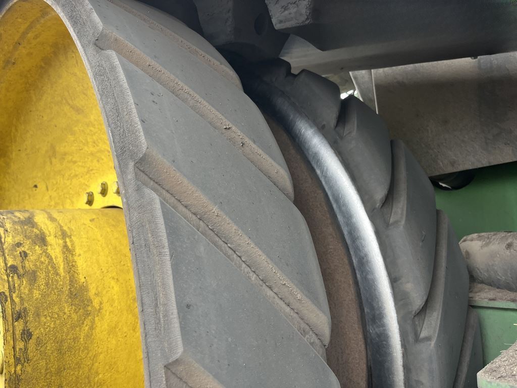 2004 John Deere 9620T Tractor