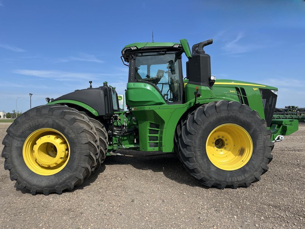 2022 John Deere 9R 540 Tractor