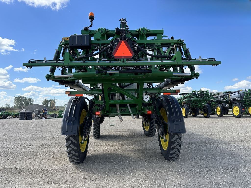 2020 John Deere R4044 Self-Propelled Sprayer