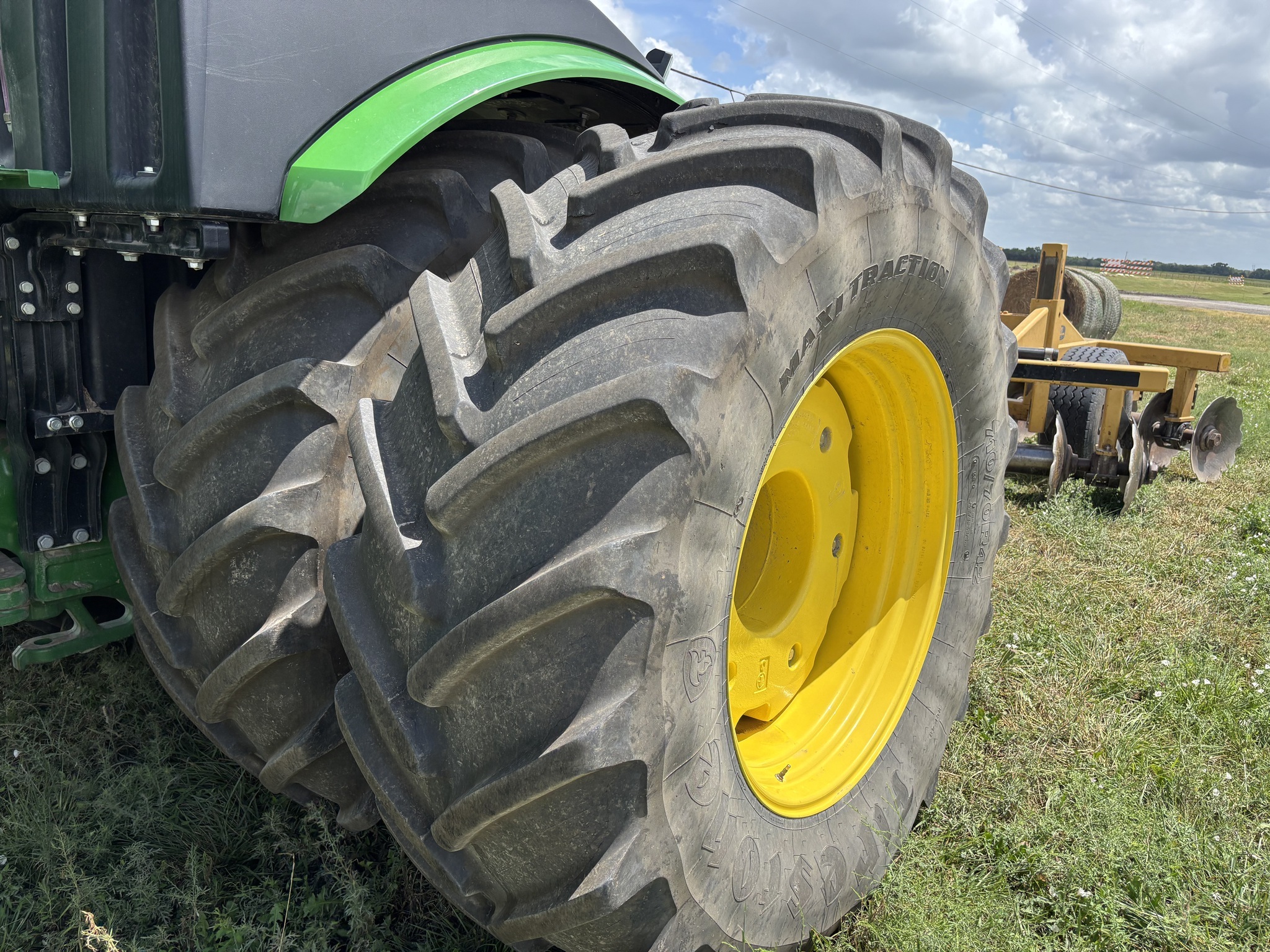 2025 John Deere 9R 490 Tractor