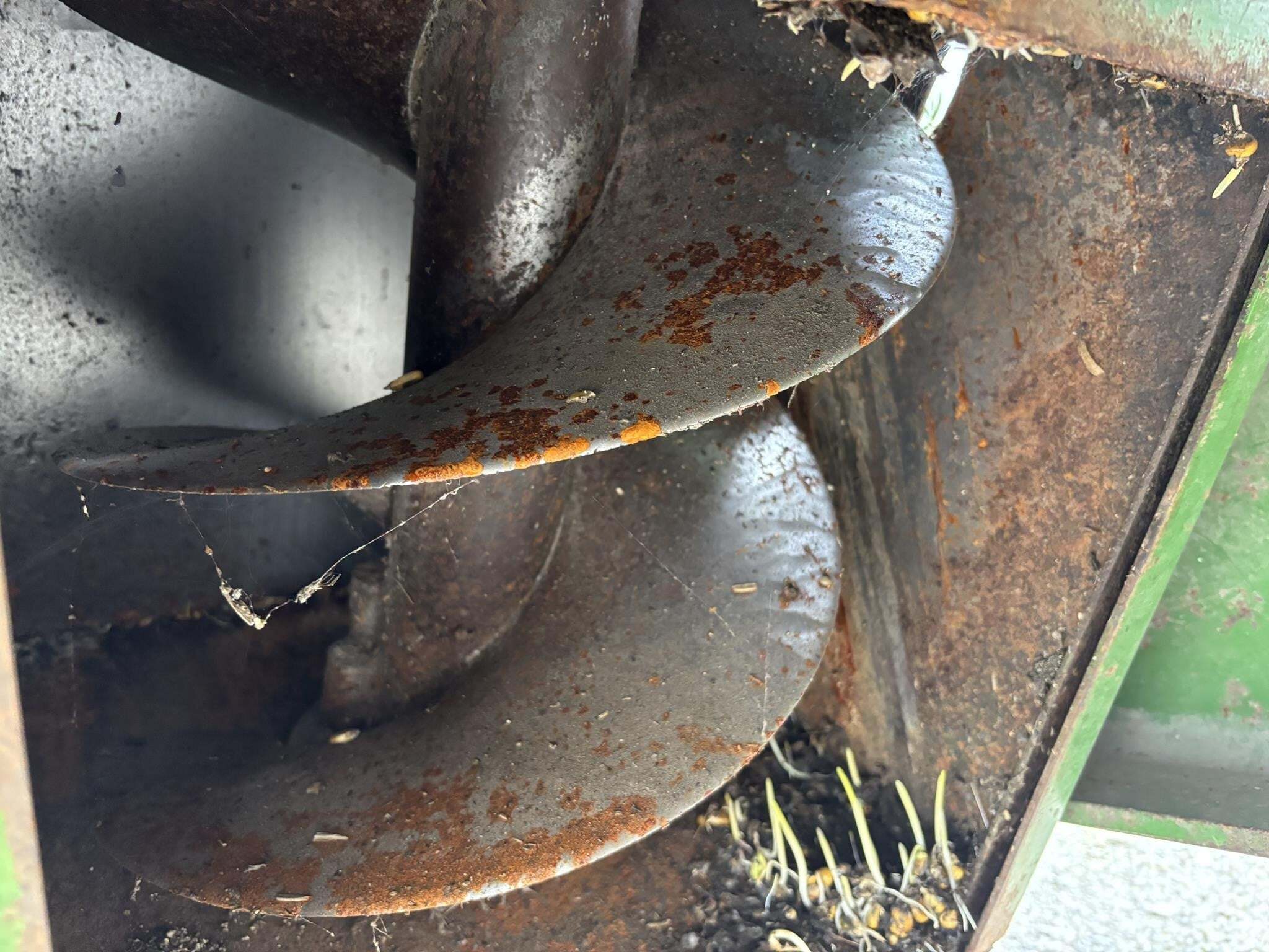  Brent 620 Grain Cart