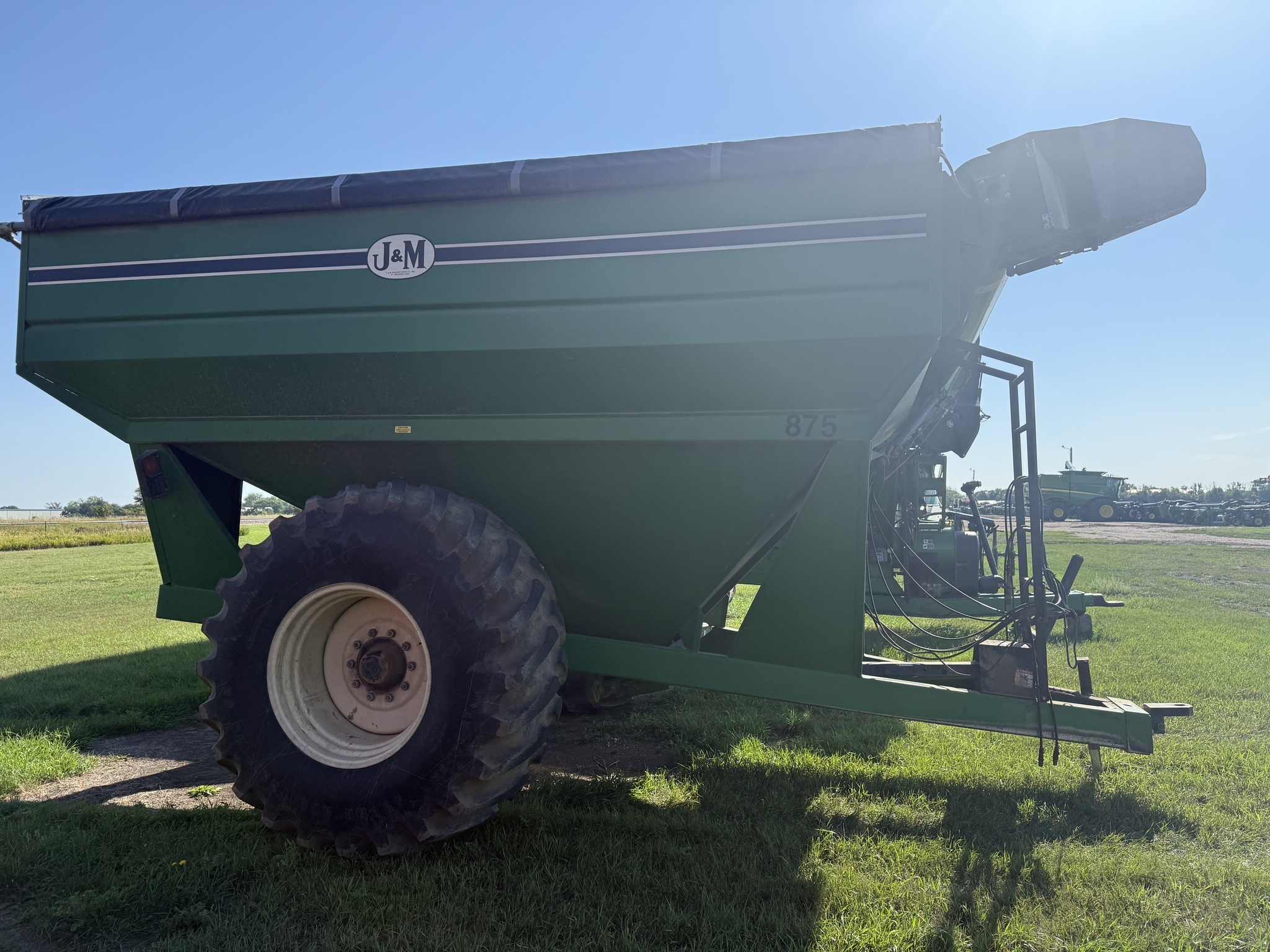  J&M 875-16 Grain Cart