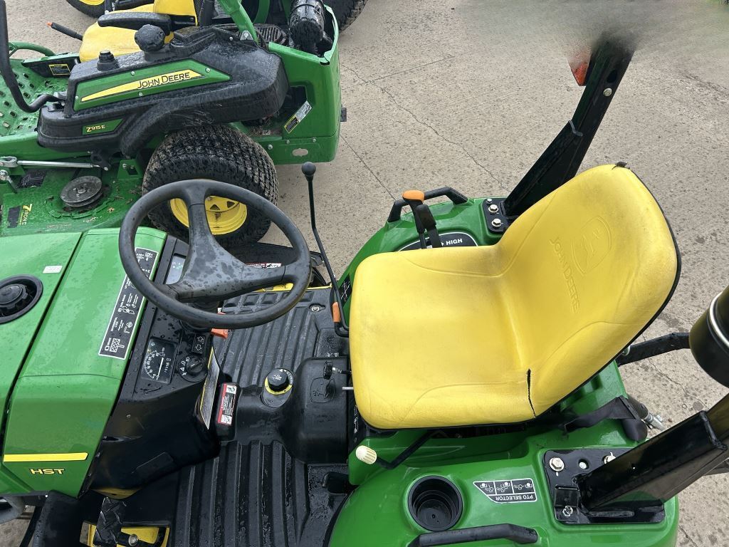 2009 John Deere 2305 Tractor