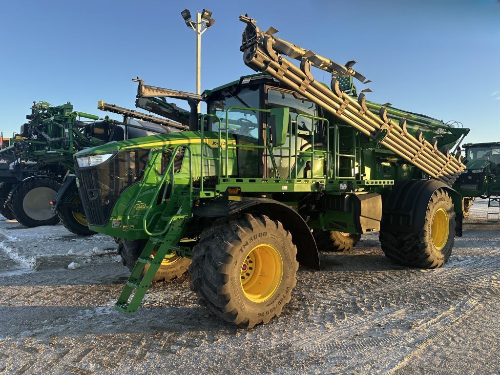 2025 John Deere 800R Self-Propelled Fertilizer Spreader