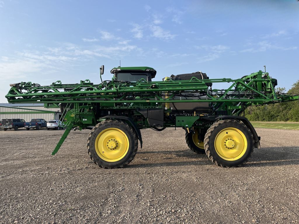 2025 John Deere 412R Self-Propelled Sprayer