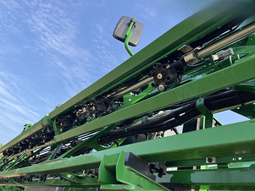 2025 John Deere 412R Self-Propelled Sprayer
