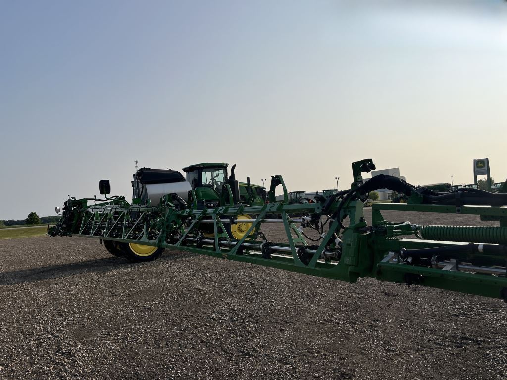 2025 John Deere 412R Self-Propelled Sprayer