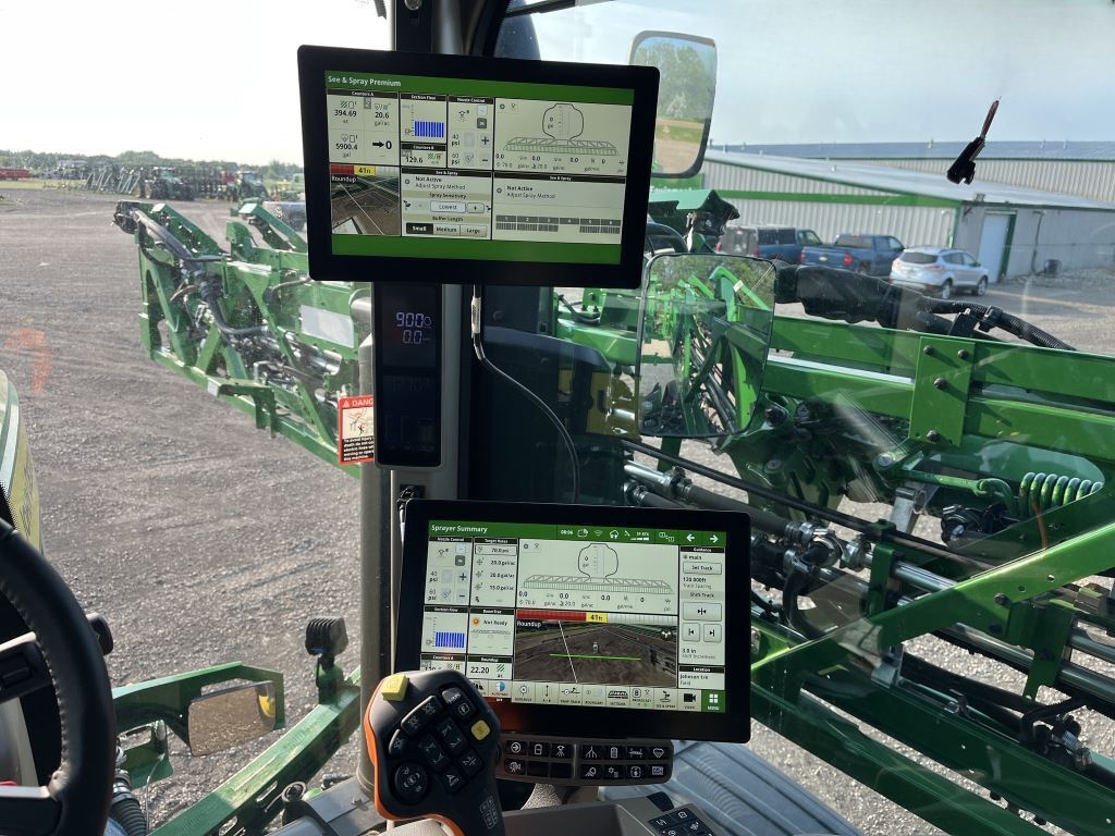 2025 John Deere 412R Self-Propelled Sprayer