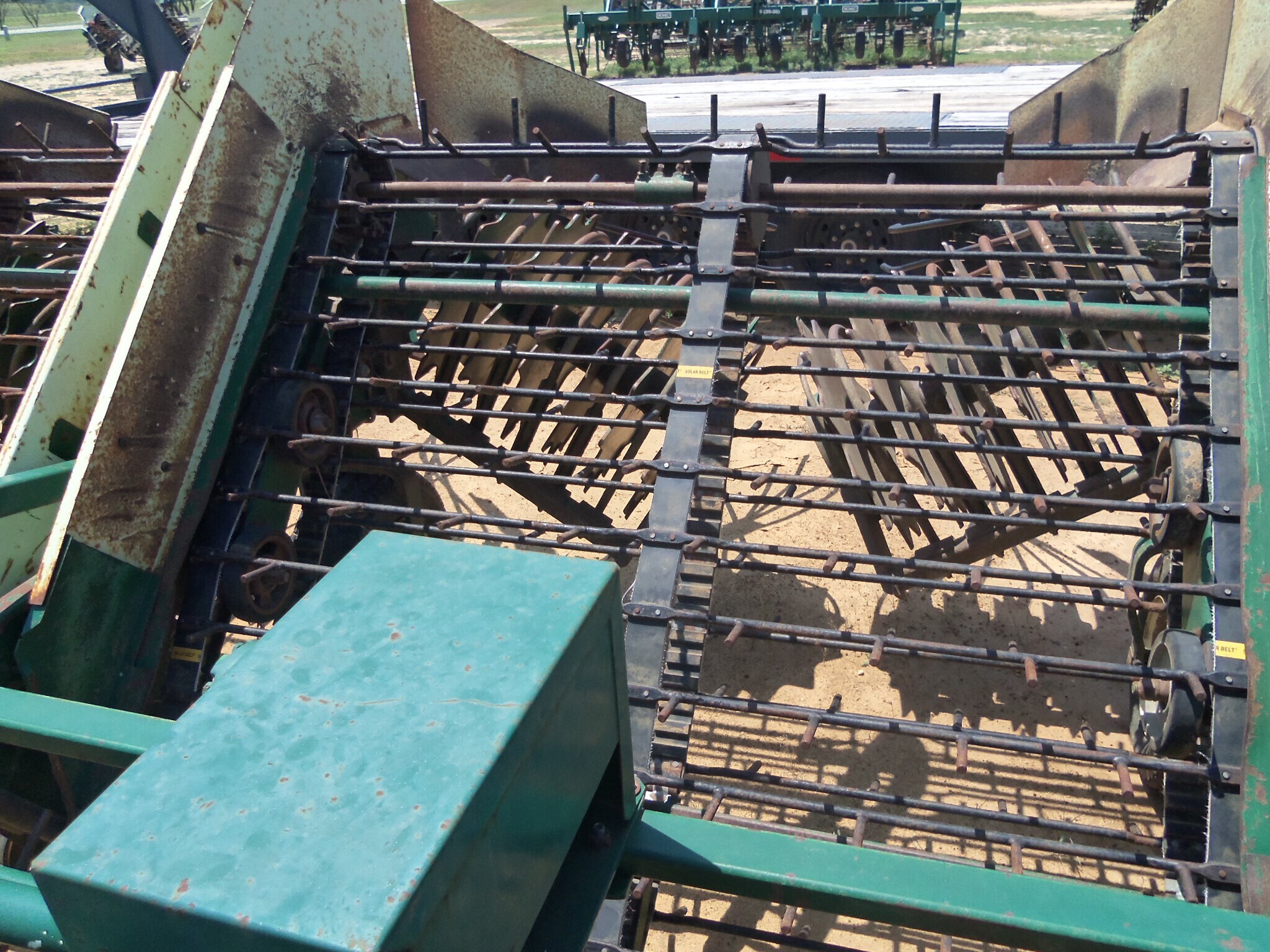 2014 Kelley Manufacturing 636 Peanut Inverter Peanut Equipment