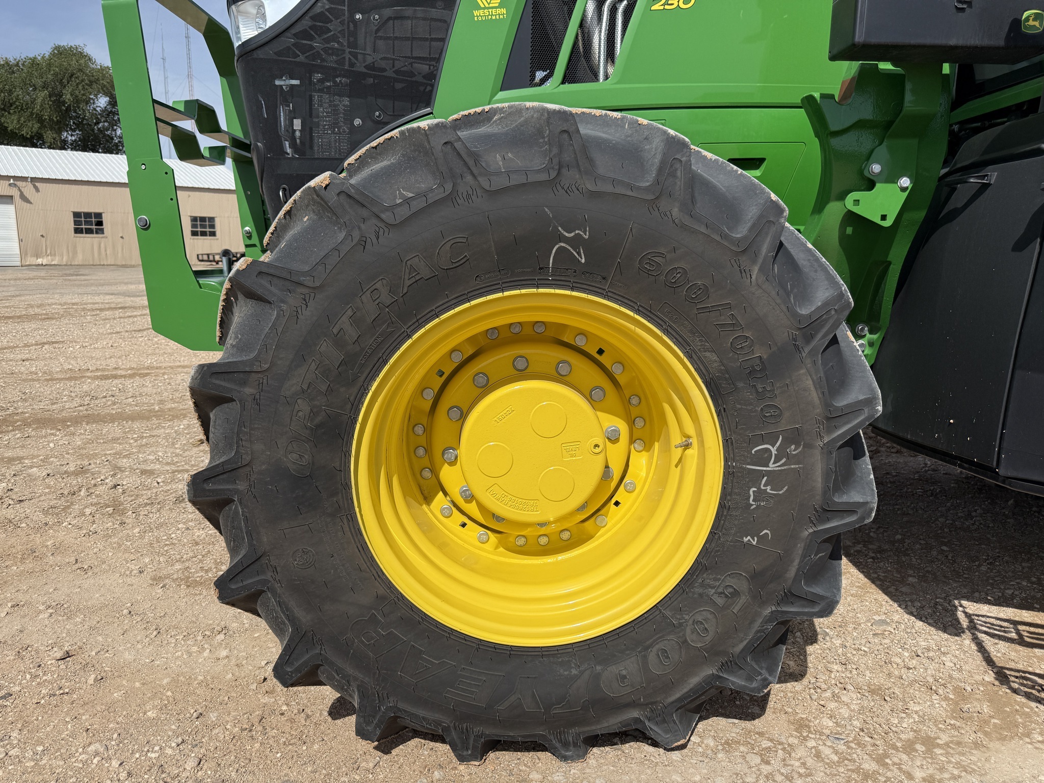 2025 John Deere 7R 230 Tractor