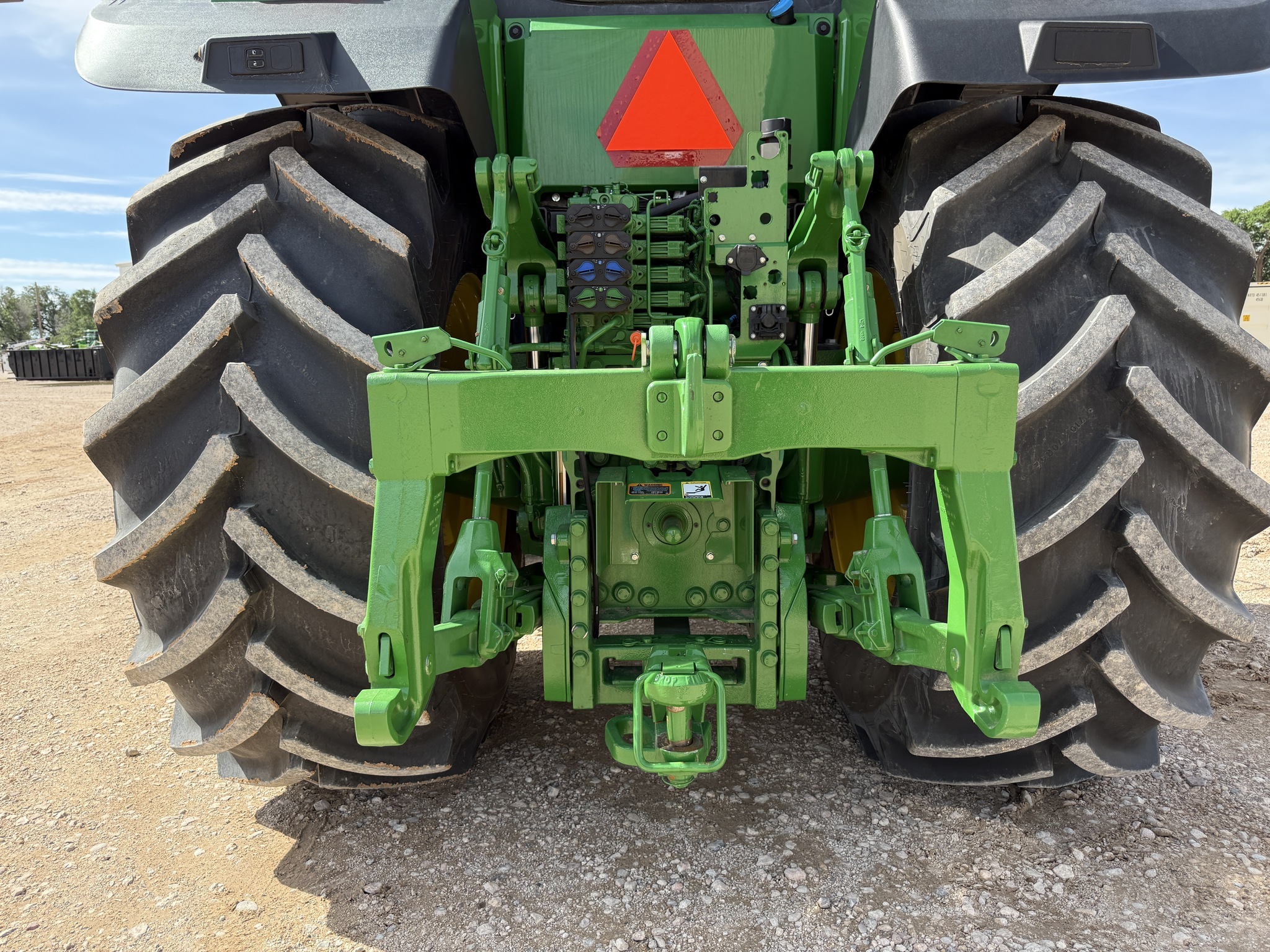 2025 John Deere 7R 230 Tractor
