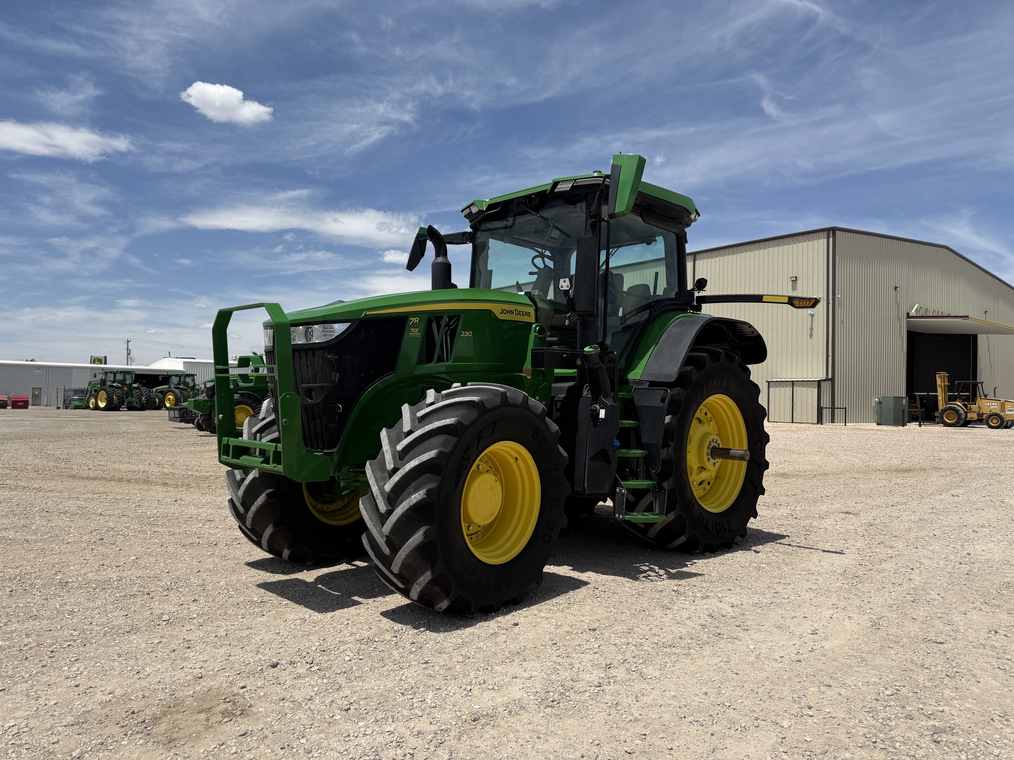 2025 John Deere 7R 230 Tractor