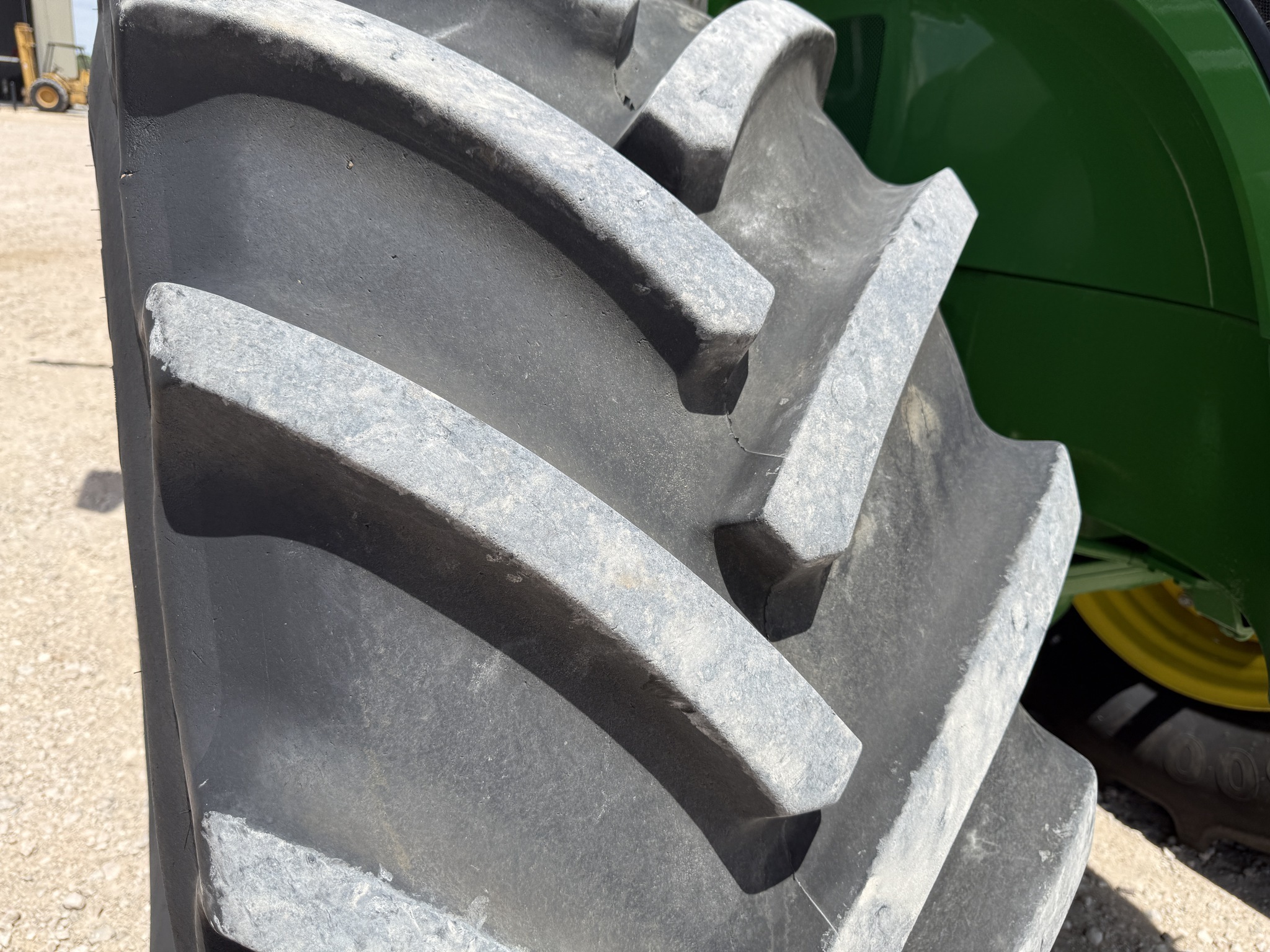 2025 John Deere 7R 230 Tractor