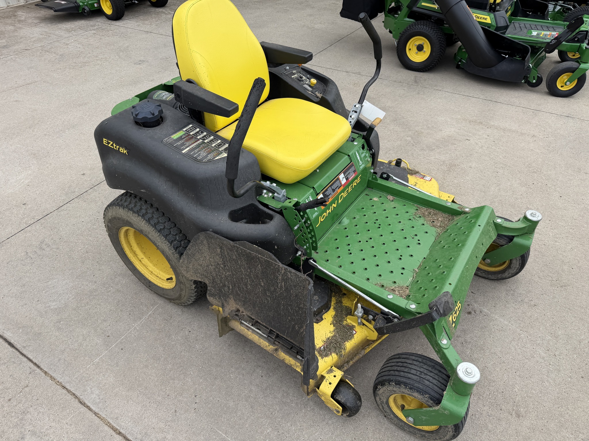 2015 John Deere Z625 Lawn Mower
